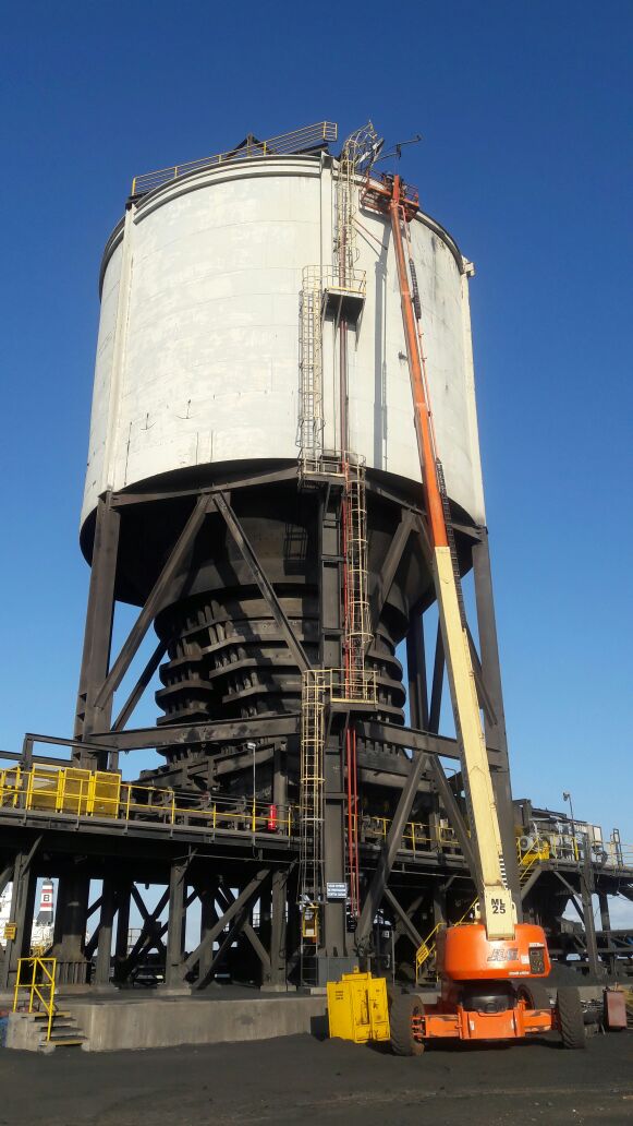 Plataforma elevadora en silo del proyecto Cerrejón Guajira